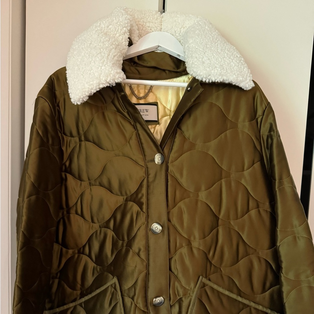 J Crew Barn quilted jacket with removable fleece collar.